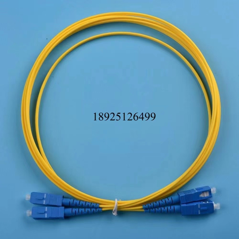 Hochwertige Hersteller-Direct Fiber Optic-Verbindungskabel-Schnittstellen-Arten SC/LC, Längen-Strecke 1.5m-30m LSZH